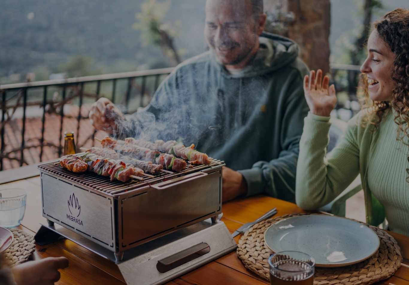 Grilling at the centre of the table